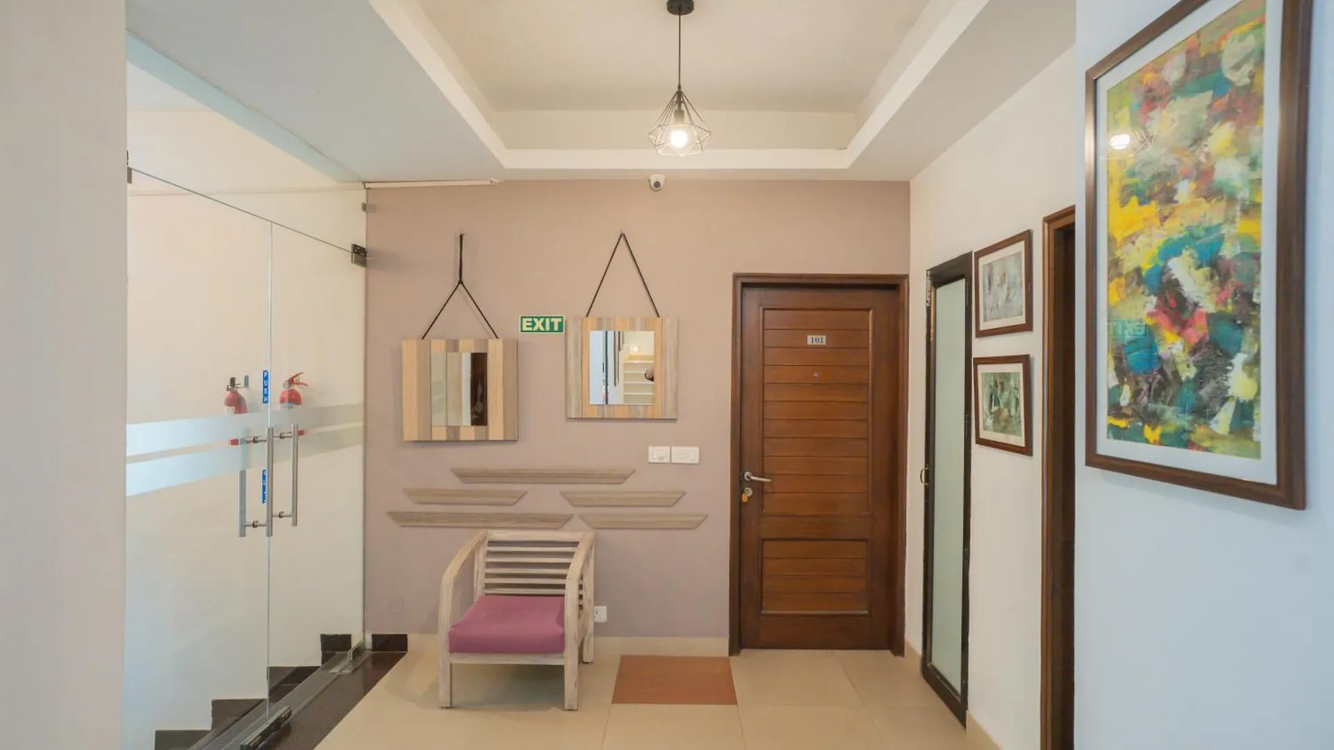 Ahuja Residency Parklane Guest house