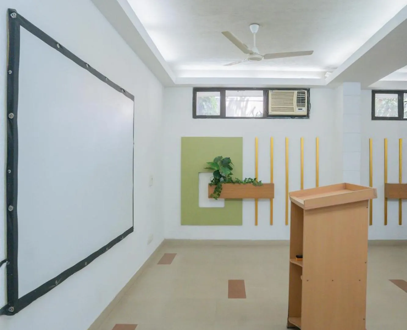 Ahuja Residency Parklane India